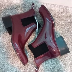 A NEW DAY BURGUNDY/CAMILLE ANKLE RAIN BOOTS SIZE 10
